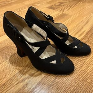 Vintage Mary Jane‎ Martinez Valero Black Strappy Peau de Soie 3” Pumps sz 5.5B